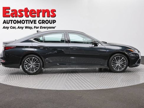 Used 2023 Lexus ES 350 w/ Premium Package FWD image 4