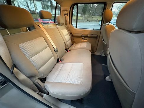 Used 2005 Ford Explorer Sport Trac XLS image 18