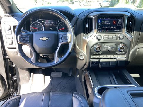 Certified 2020 Chevrolet Silverado 3500 High Country w/ Technology Package AWD/4WD image 14