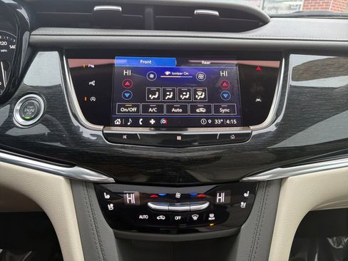 Used 2021 Cadillac XT6 Premium Luxury image 21