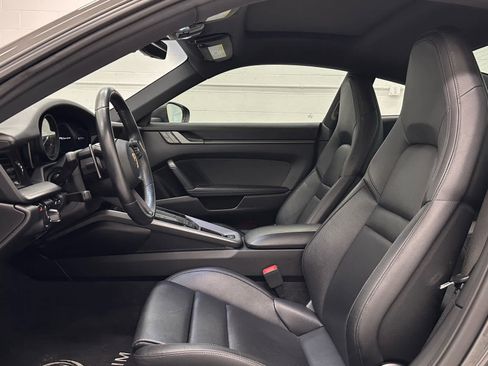 Used 2020 Porsche 911 Carrera image 11
