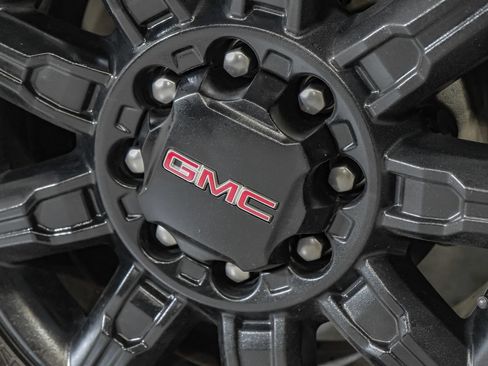 Used 2024 GMC Sierra 2500 AT4 w/ AT4 Premium Plus Package AWD/4WD image 64