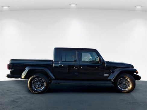 Used 2020 Jeep Gladiator Overland w/ Popular Equipment Package image 7