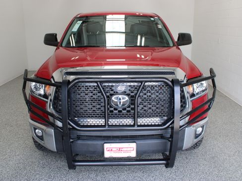 Used 2021 Toyota Tundra SR5 w/ SR5 Leather Package AWD/4WD image 3