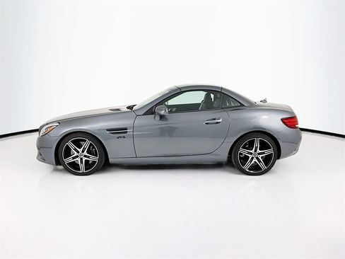 Used 2020 Mercedes-Benz SLC 300 SLC 300 image 2