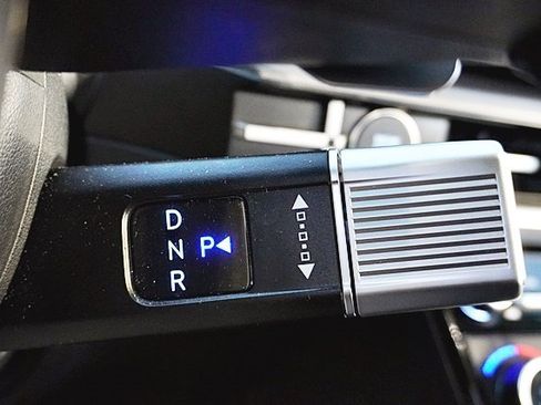 Certified 2025 Hyundai Santa Fe SEL image 31