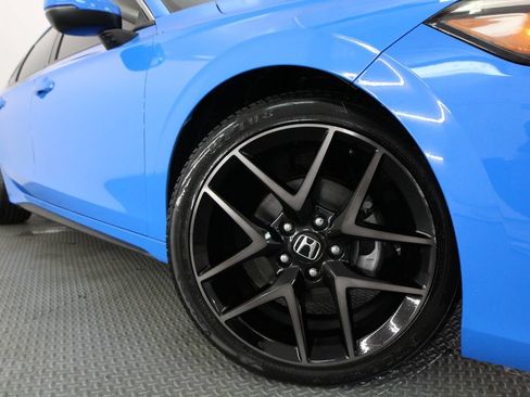 Used 2024 Honda Civic Sport Touring image 18