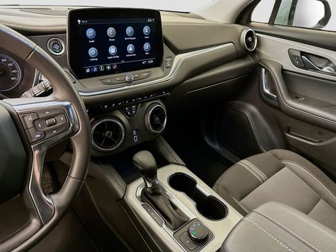 Used 2025 Chevrolet Blazer LT image 26