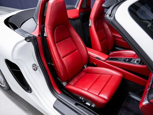 Used 2013 Porsche Boxster S RWD image 24