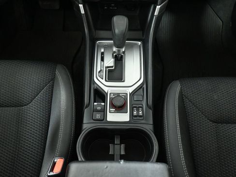 Used 2020 Subaru Forester Premium image 25