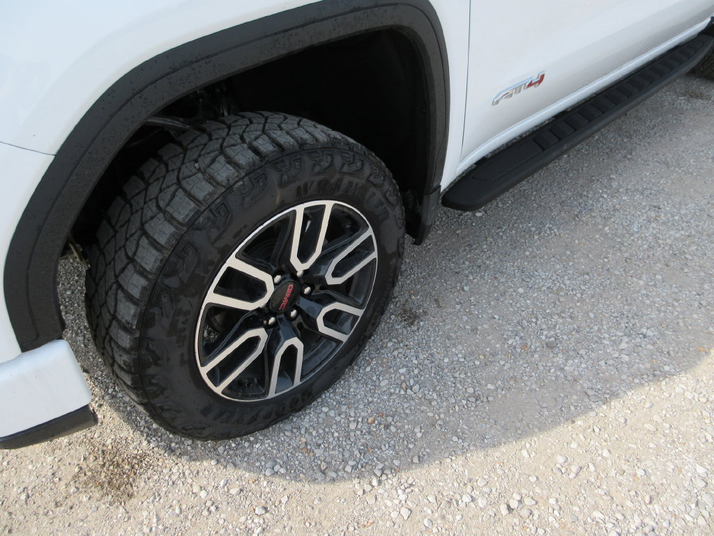New 2026 GMC Sierra 1500 AT4 w/ AT4 Premium Package AWD/4WD image 14