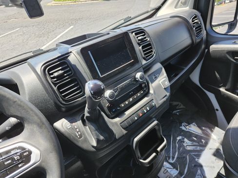 Used 2025 RAM ProMaster 2500 w/ Safety Group FWD image 27