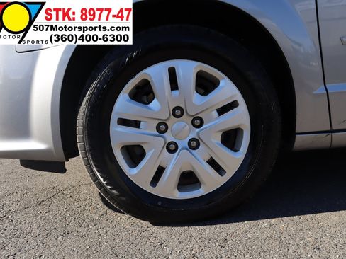 Used 2016 Dodge Grand Caravan SE w/ Quick Order Package 29E SE image 22