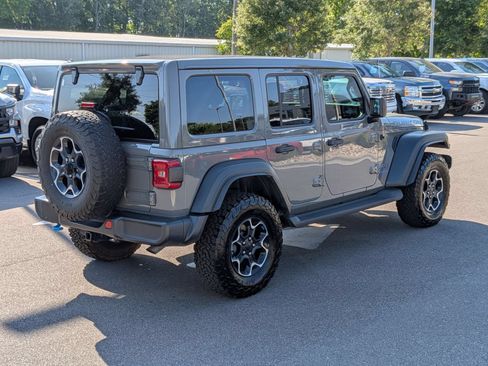 Used 2022 Jeep Wrangler Unlimited Rubicon 4xe w/ Cold Weather Group AWD/4WD image 3