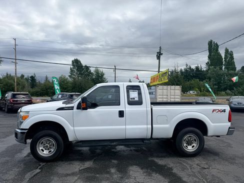 Used 2015 Ford F250 XL w/ Power Equipment Group AWD/4WD image 4
