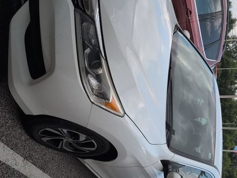 Used 2017 Honda Accord LX image 4