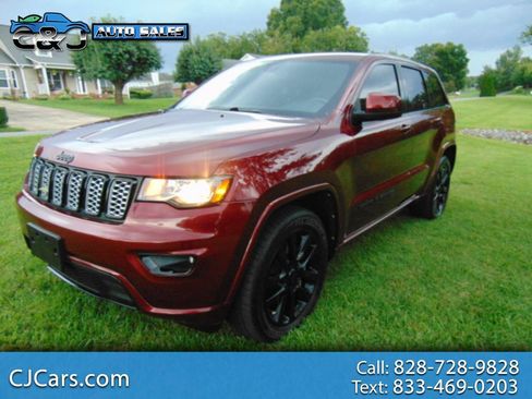 Used 2021 Jeep Grand Cherokee Laredo X RWD image 1