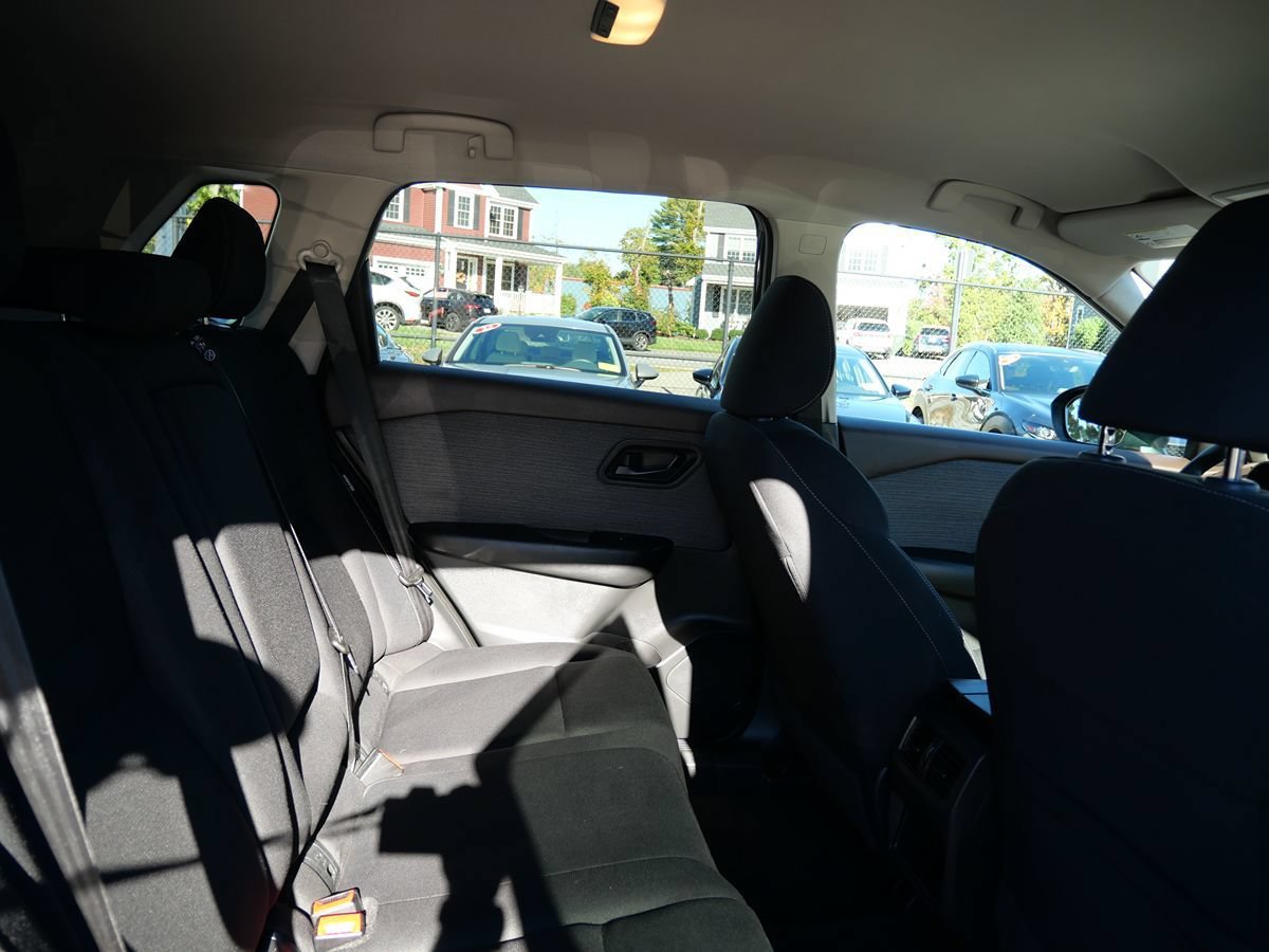 Used 2023 Nissan Rogue S AWD/4WD image 27