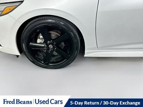 Used 2023 Nissan Sentra SR w/ Midnight Edition Package FWD image 29