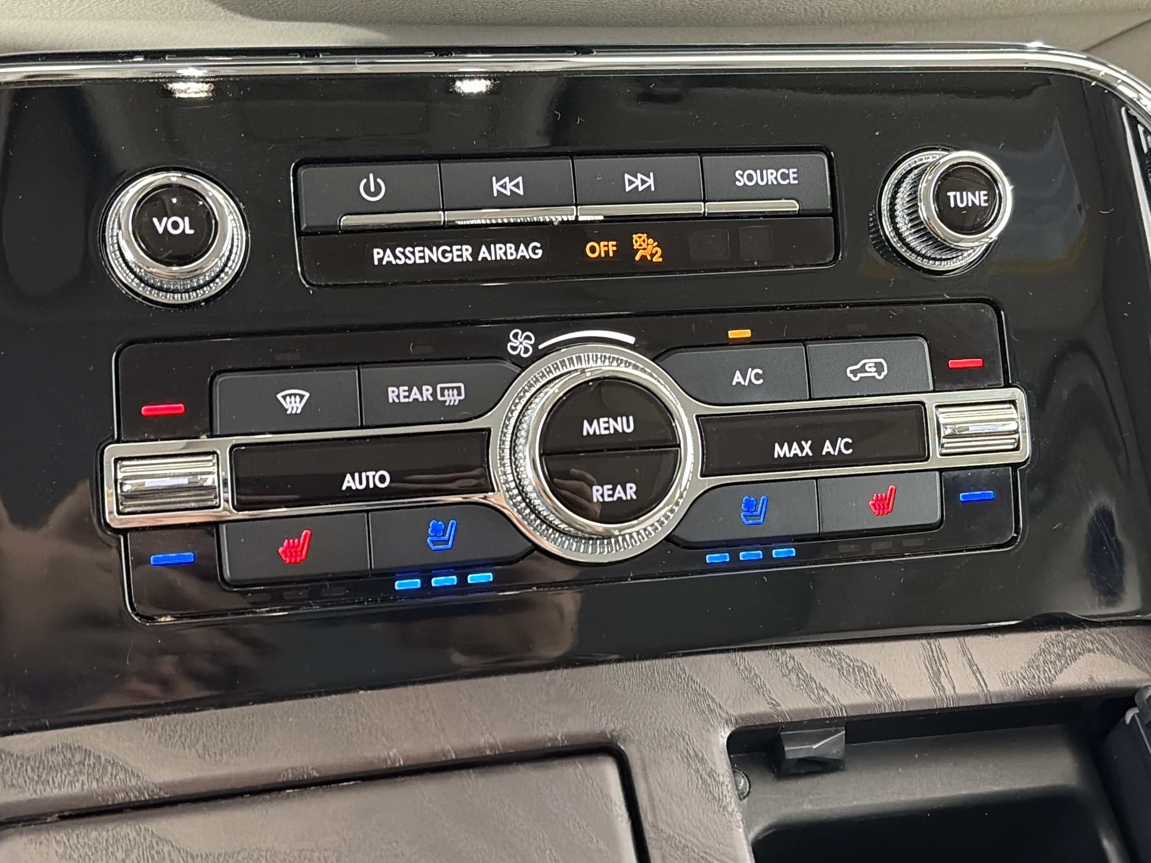Used 2018 Lincoln Navigator Select w/ Technology Package AWD/4WD image 28