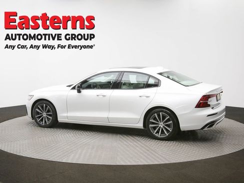 Used 2022 Volvo S60 B5 Momentum image 62