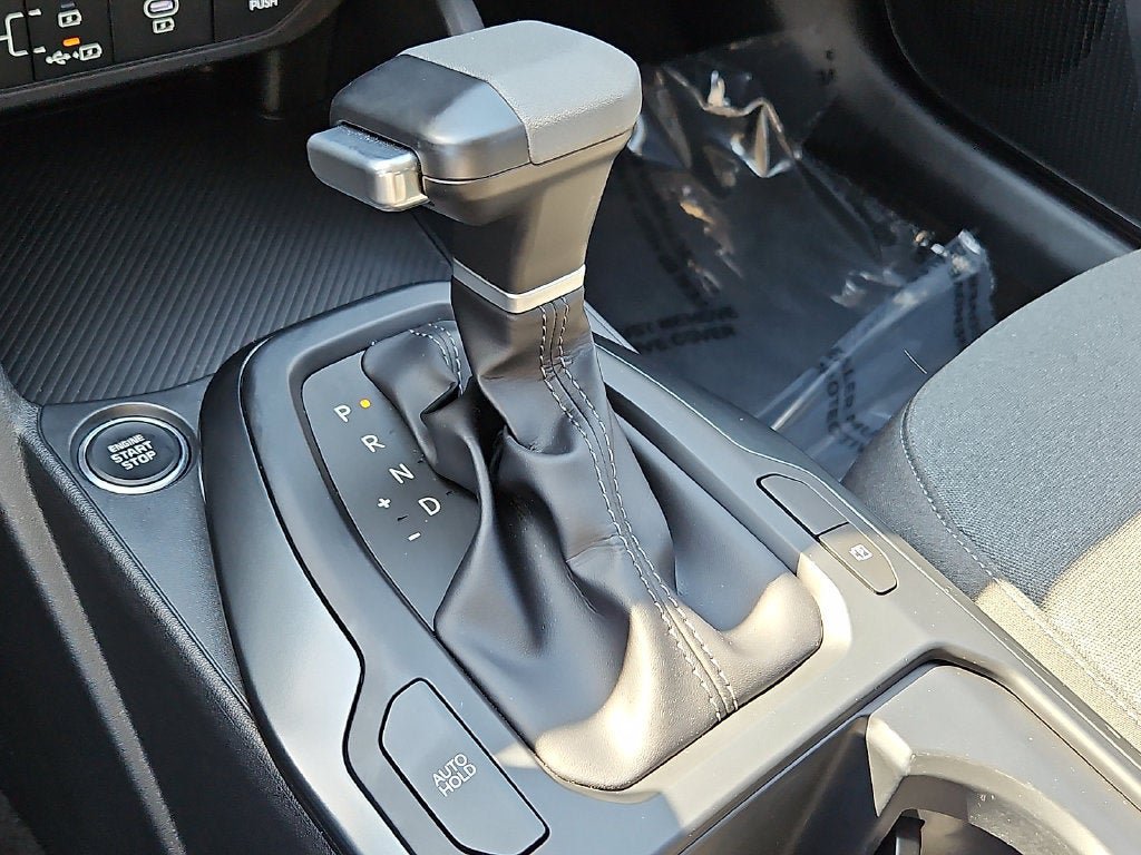 Used 2025 Kia K4 FWD image 14