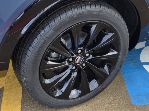 New 2026 Buick Envista Sport Touring image 5