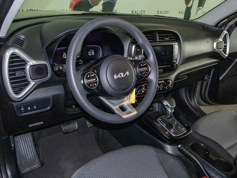 Used 2024 Kia Soul LX w/ Option Group 015 image 5