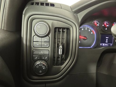 Certified 2022 Chevrolet Silverado 1500 Custom Trail Boss w/ LPO, Dark Essentials Package image 27