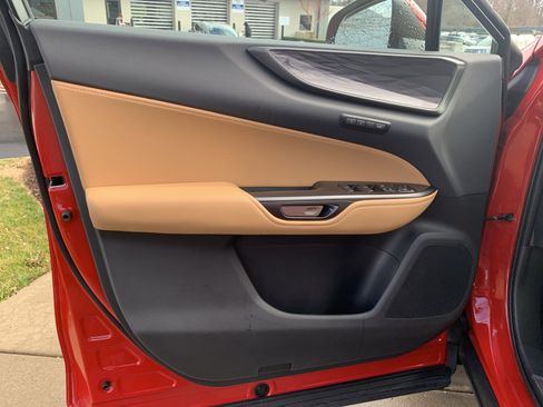 Certified 2025 Lexus NX 250 FWD w/ Towing Package (2000 Lbs) image 14