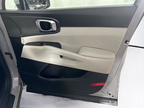 Used 2025 Kia Sorento EX w/ Panoramic Sunroof Package FWD image 35