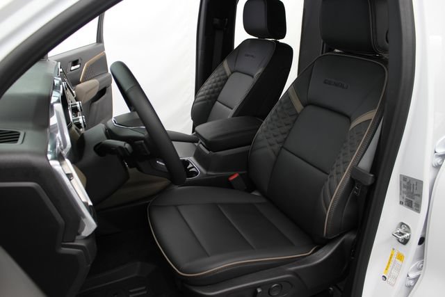 New 2026 GMC Canyon Denali AWD/4WD image 16