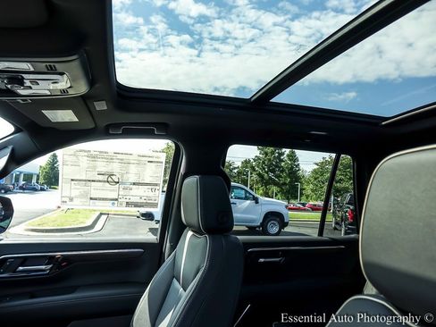 New 2026 Chevrolet Tahoe Premier image 12