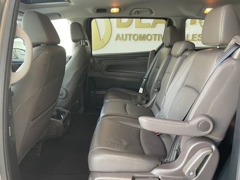 Used 2023 Honda Odyssey EX-L image 18
