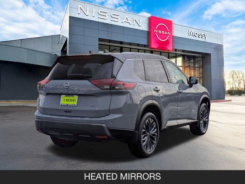 Certified 2025 Nissan Rogue SL w/ Tech Package image 8