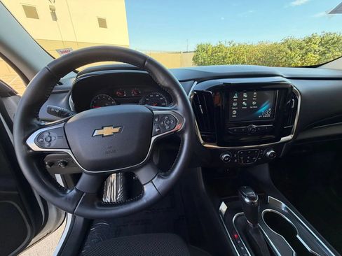 Used 2018 Chevrolet Traverse LT FWD image 22