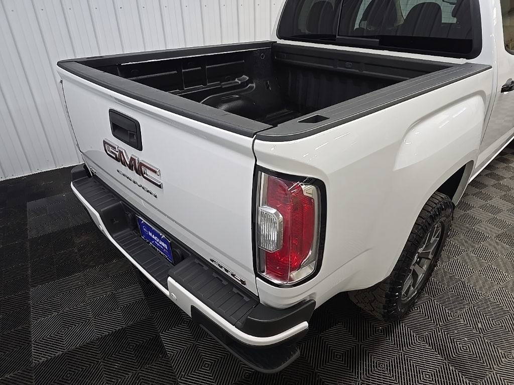 Used 2022 GMC Canyon AT4 AWD/4WD image 11