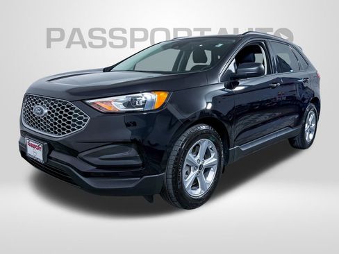 Used 2024 Ford Edge SE image 2