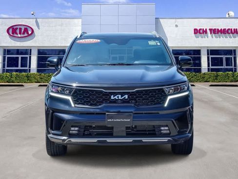 Certified 2023 Kia Sorento SX Prestige AWD/4WD image 2