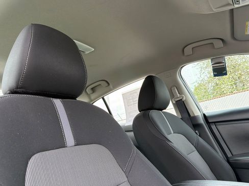 Used 2024 Nissan Sentra SV FWD image 13