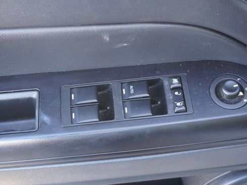 Used 2015 Jeep Patriot Sport 4WD image 9