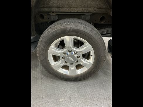 Used 2019 Chevrolet Silverado 2500 LTZ w/ Duramax Plus Package AWD/4WD image 38