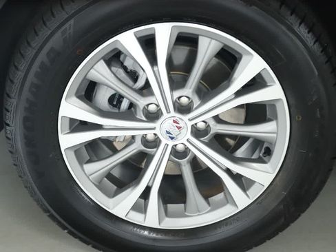 Used 2023 Buick Envision Preferred FWD image 38