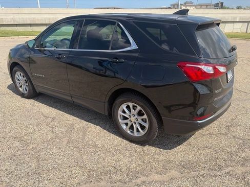 Used 2019 Chevrolet Equinox LT FWD image 4