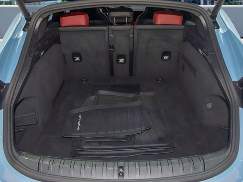 Used 2022 Porsche Taycan 4 Cross Turismo image 9