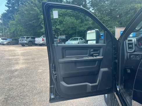 New 2026 RAM 2500 Tradesman w/ Chrome Appearance Group image 18