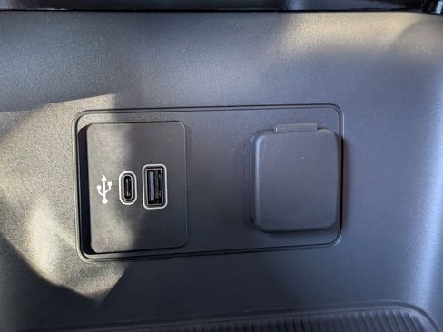 New 2026 Ford Explorer Platinum image 17