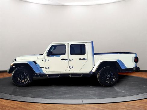 New 2025 Jeep Gladiator Sport image 14