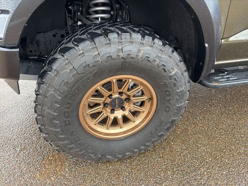 Used 2025 Ford F150 Raptor image 23