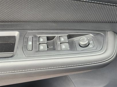 New 2025 Volkswagen Atlas Cross Sport SE